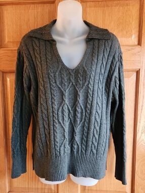 St. John's Bay Green Cable Knit Sweater